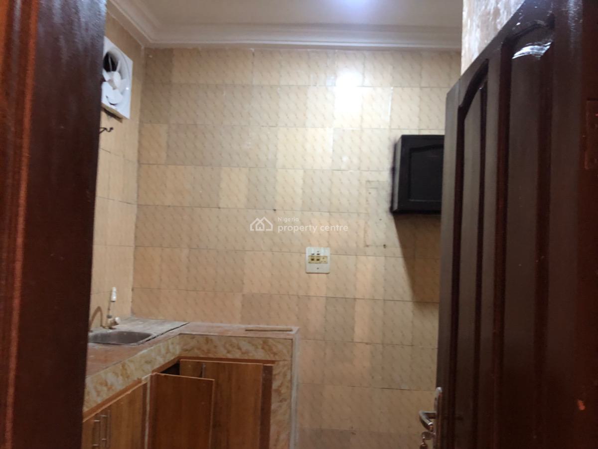 Standard London 3 Bedroom Apartment, Rumukurushi Newlayout Back of Intel, Port Harcourt, Rivers, Flat / Apartment for Rent