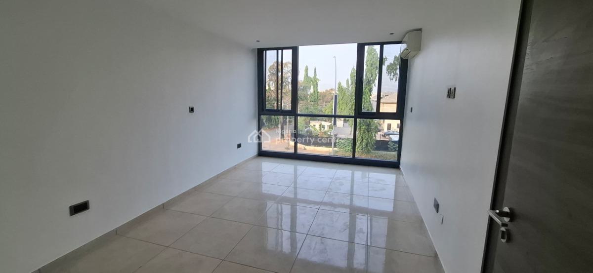 Standard and Lovely 3-bedroom Apartment with Bq, Wuse 2, Abuja, Flat / Apartment for Sale