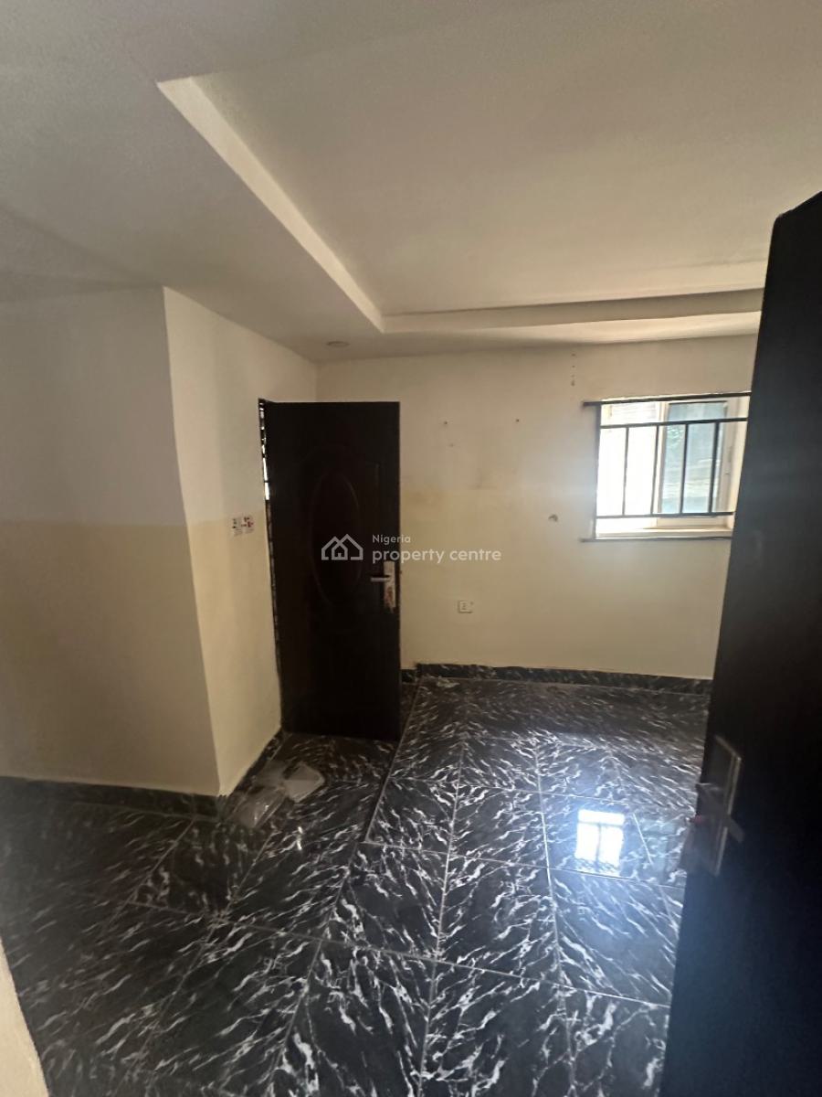 Two Bedroom Apartment, 3rd Avenue War College, Gwarinpa, Abuja, Flat / Apartment for Rent