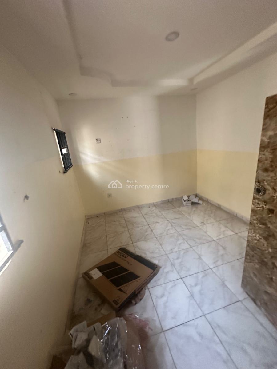 Two Bedroom Apartment, 3rd Avenue War College, Gwarinpa, Abuja, Flat / Apartment for Rent