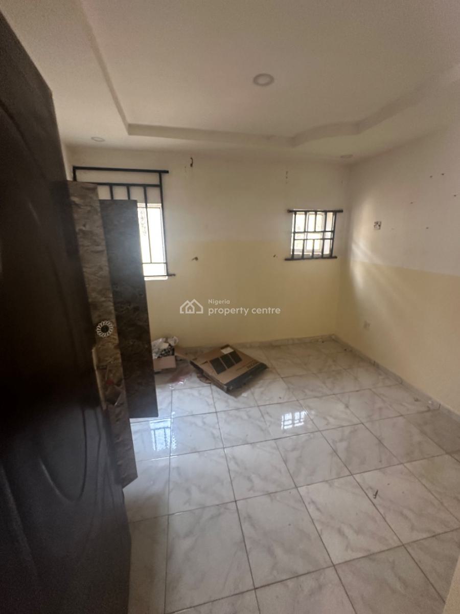 Two Bedroom Apartment, 3rd Avenue War College, Gwarinpa, Abuja, Flat / Apartment for Rent