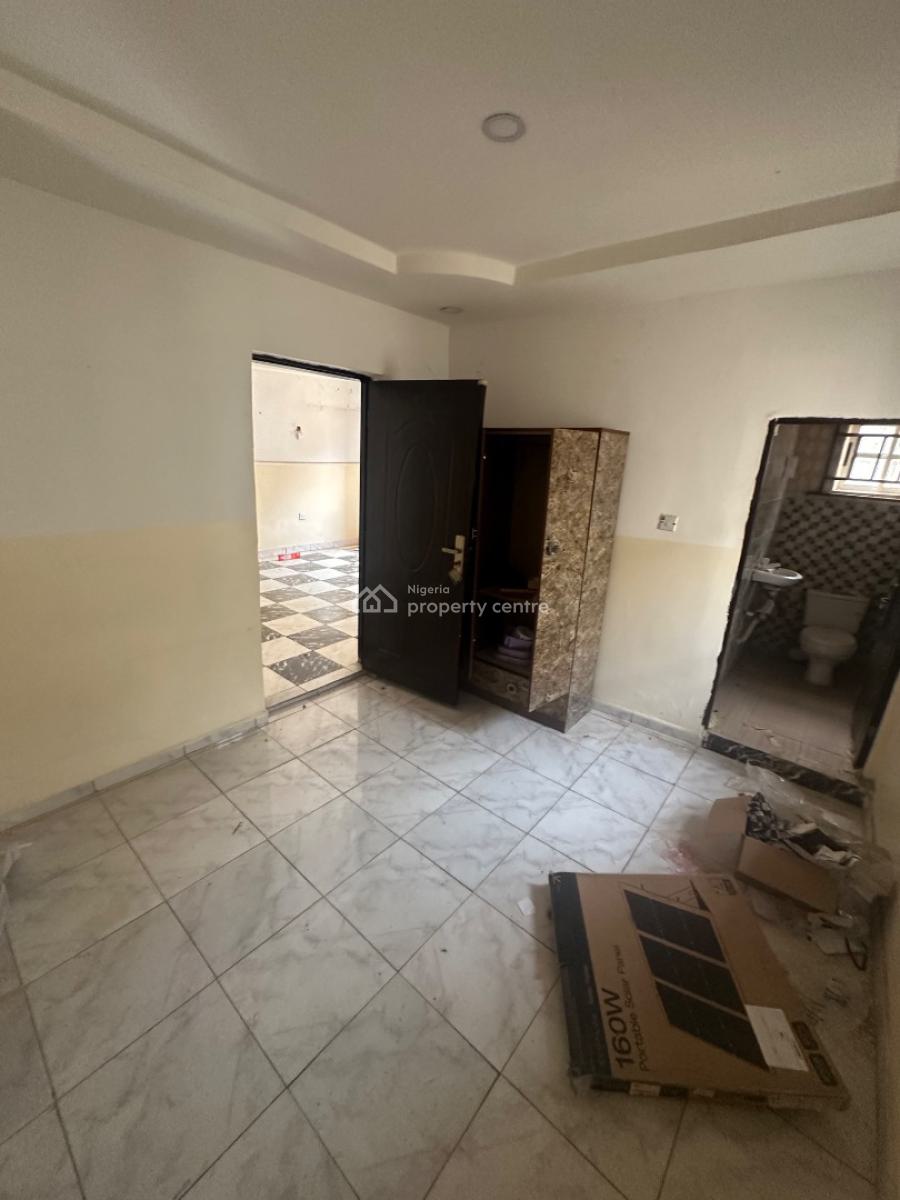 Two Bedroom Apartment, 3rd Avenue War College, Gwarinpa, Abuja, Flat / Apartment for Rent