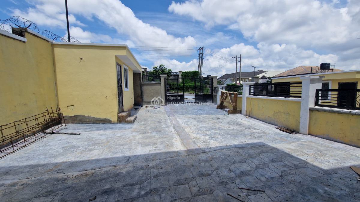 Exquisitely Finished 4-bedroom Semi-detached Duplex, Kolapo Ishola Gra, Akobo, Ibadan, Oyo, Semi-detached Duplex for Sale