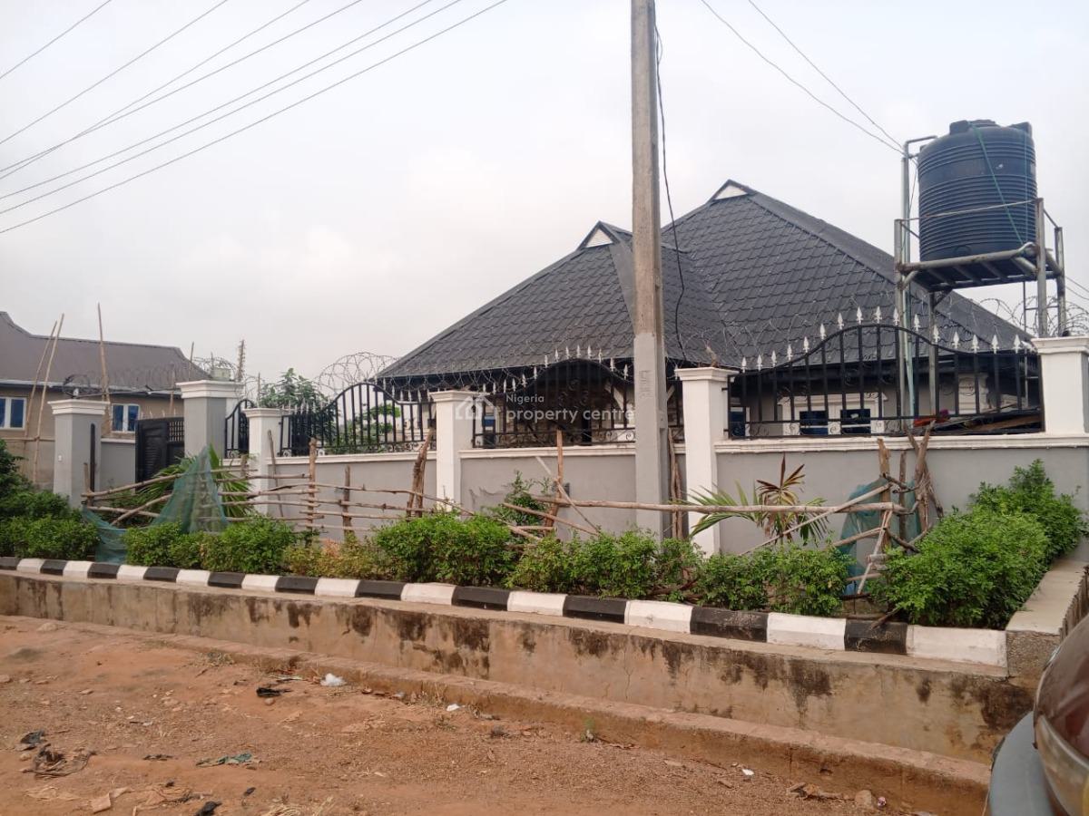 4 Bedroom Bungalow on 1½plot of Land, Mallam Tope Area Osogbo, Osogbo, Osun, Detached Bungalow for Sale