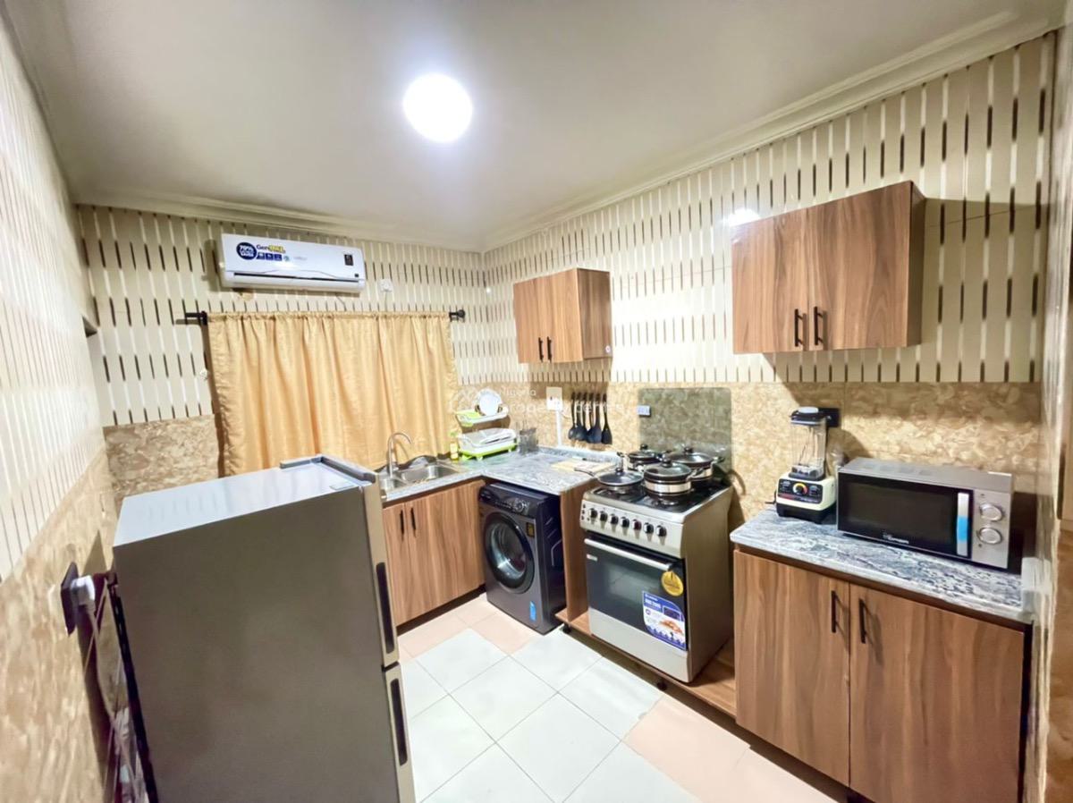 Luxury 3 Bedrooms Apartment, Gra Phase 2, Magodo, Lagos, Flat / Apartment for Sale