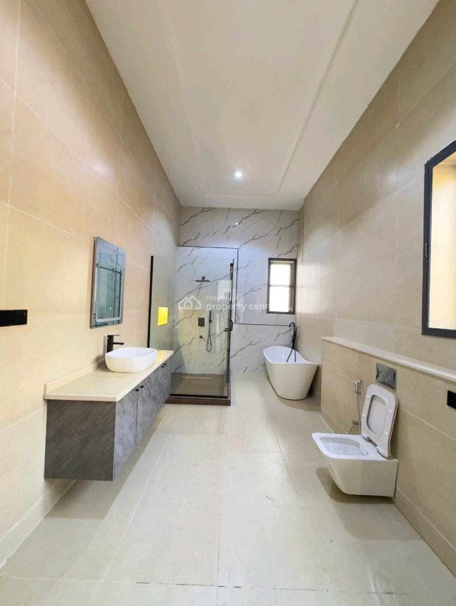 Massive 8 Bedrooms  House, Asokoro District, Abuja, House for Rent