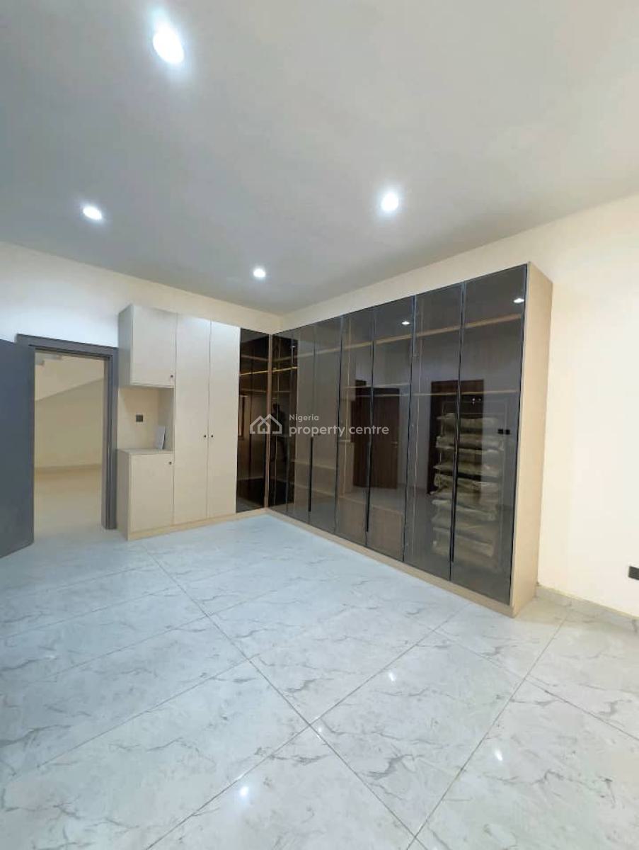 Massive 8 Bedrooms  House, Asokoro District, Abuja, House for Rent