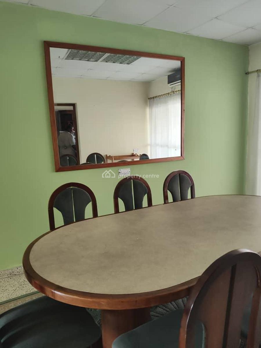 2 Bedroom Partially Furnished Apartment, Old Bodija, Ibadan, Oyo, Flat / Apartment for Rent