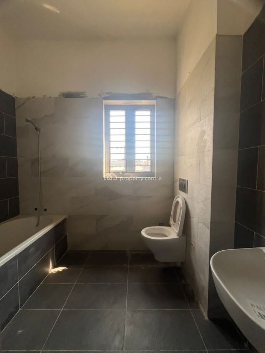 4-bedroom Semi-detached Duplexes, Lekki Phase 1, Lekki, Lagos, Semi-detached Duplex for Sale