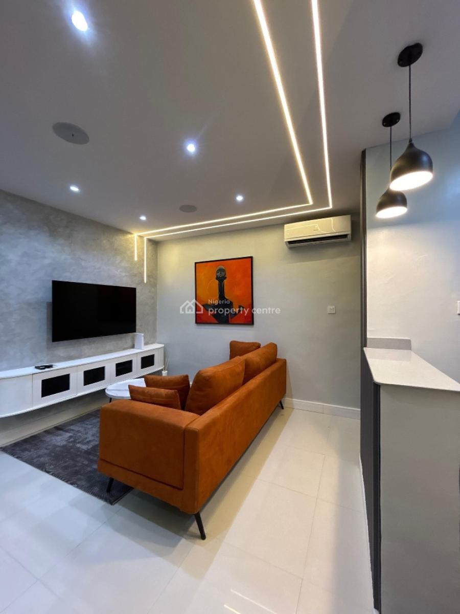 🟫 Olivine: Cozy 1 Bedroom Unit with Balcony & a Ps5 Console, Lekki Phase 1, Lekki, Lagos, Flat / Apartment Short Let