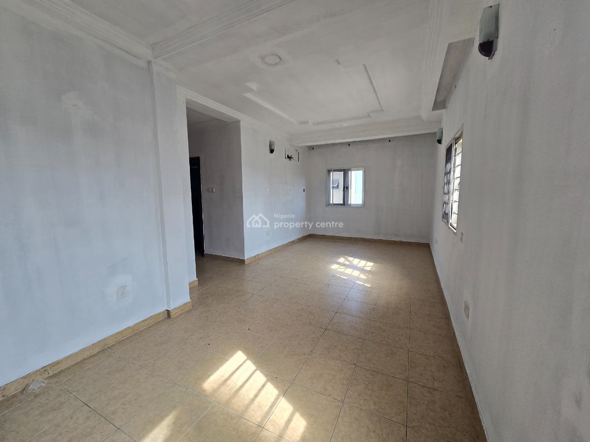 Nicely Finished & Serviced 4 Bedroom Terrace Duplex with Bq, Lekki Right Hand Side, Lekki Phase 1, Lekki, Lagos, Terraced Duplex for Rent