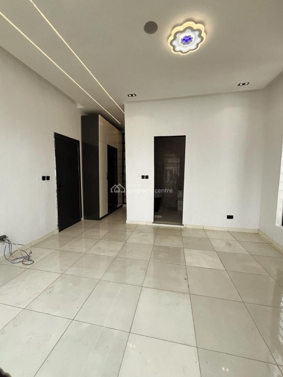 4 Bedroom Semi-detached House with Bq, Ikota, Lekki, Lagos, Semi-detached Duplex for Sale