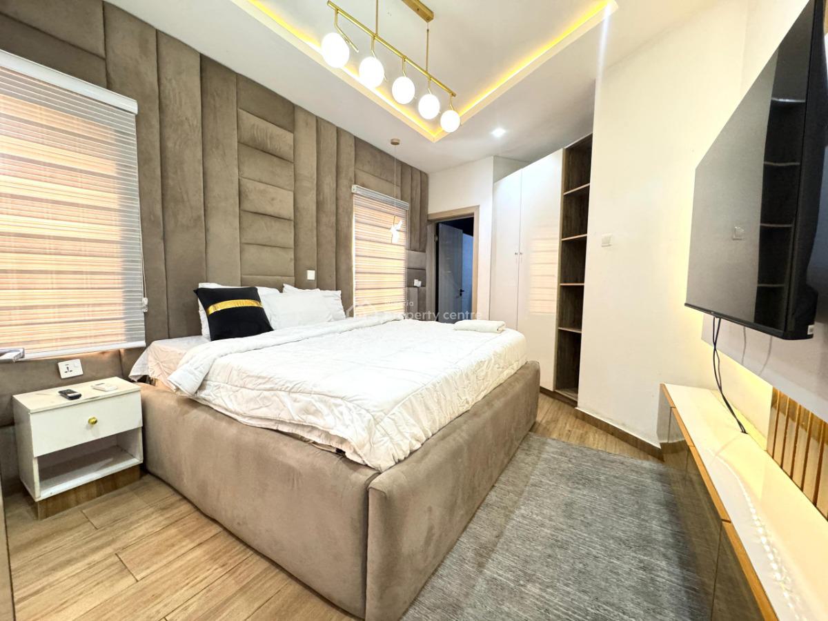 Brandnew  2bedroom Apartment with Pool and Elevator in a Secure Estate, Lekki Phase 1, Lekki, Lagos, Flat / Apartment Short Let