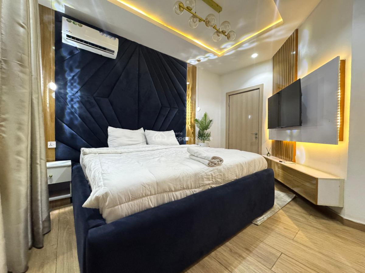 Brandnew  2bedroom Apartment with Pool and Elevator in a Secure Estate, Lekki Phase 1, Lekki, Lagos, Flat / Apartment Short Let