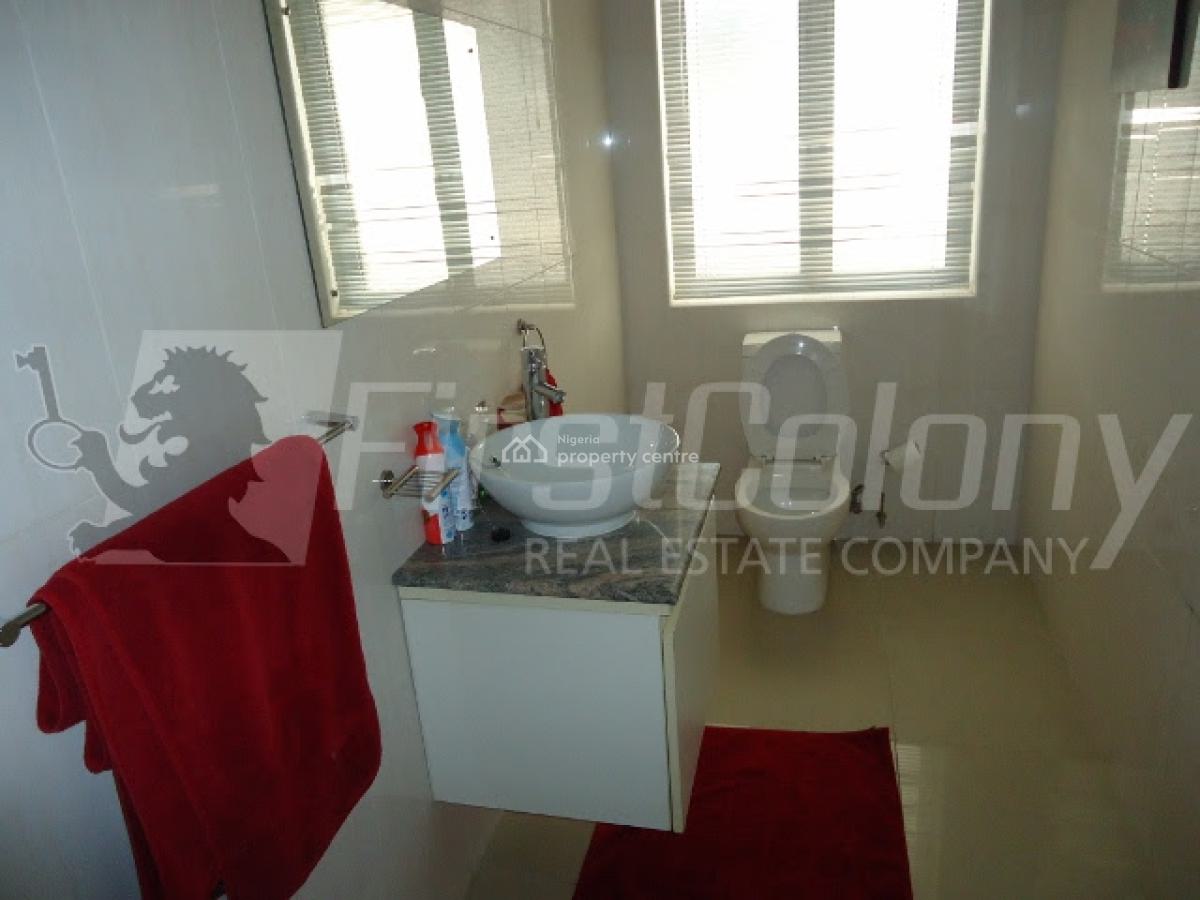 Ample 1 Bedroom Apartment with Great Facilities, Within Banana Estate, Banana Island, Ikoyi, Lagos, Flat / Apartment for Rent