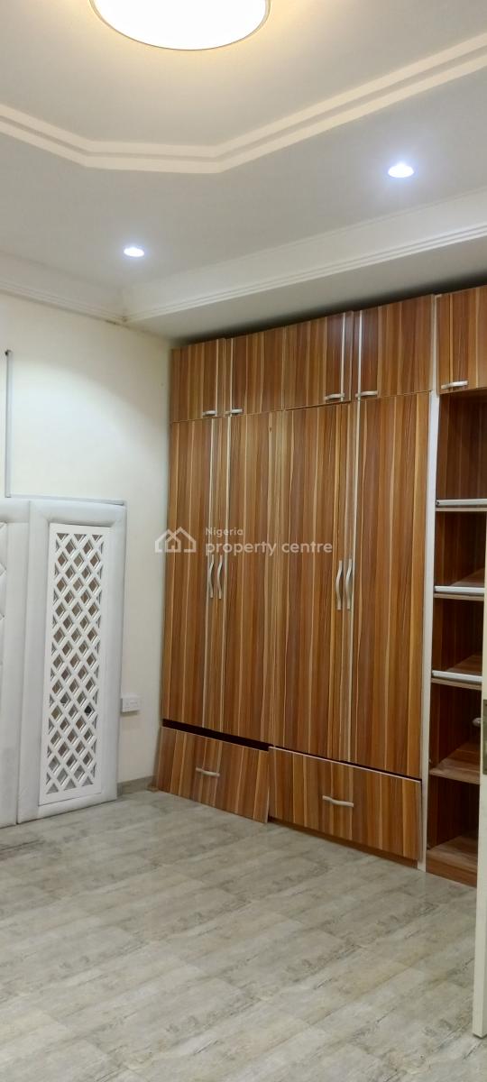 4 Bedrooms Terraced Duplex with Inverter, Van Daniel Estate, Orchid Road, Lekki Expressway, Lekki, Lagos, Terraced Duplex for Rent