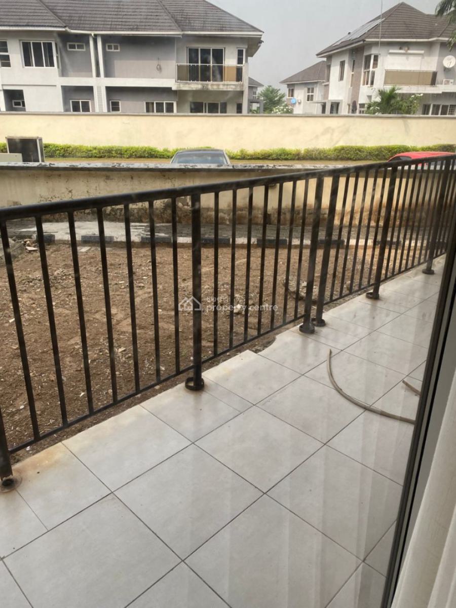 Well Maintained 3 Bedroom Apartment Ground Floor, Pinnock Beach Estate Osapa London, Lekki, Lagos, Flat / Apartment for Rent