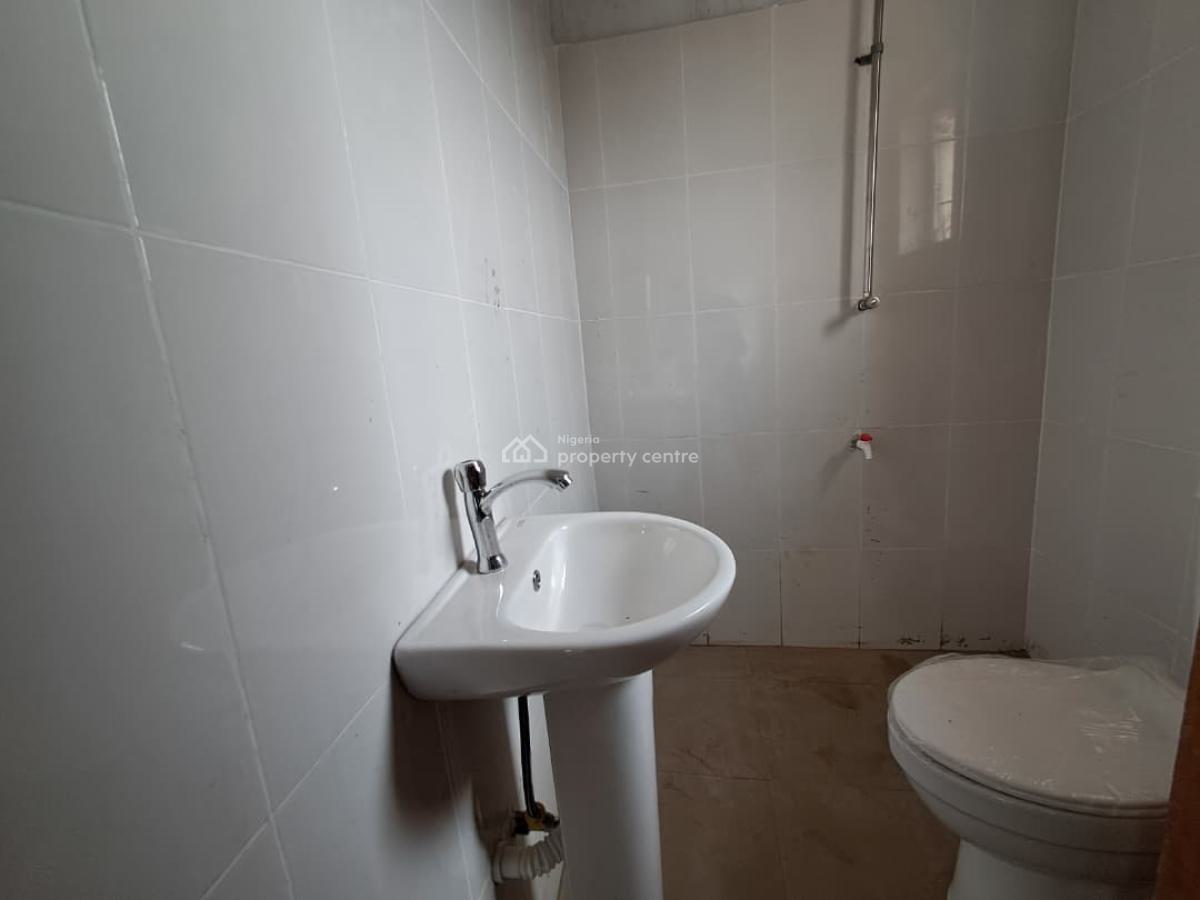 Strategically Located 4 Bedroom Semi-detached Duplex with a Bq, Eleganza Garden Opposite Vgc, Lekki, Lagos, Semi-detached Duplex for Rent