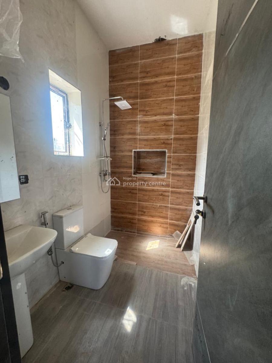 Newly Built and Spacious 3 Bedroom Apartment, Dakibiyu, Abuja, Flat / Apartment for Sale