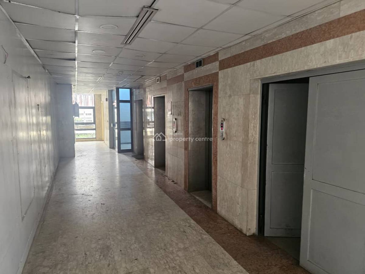 Well-positioned 350 Square Metre Office Space Available, Ikeja, Lagos, Office Space for Rent