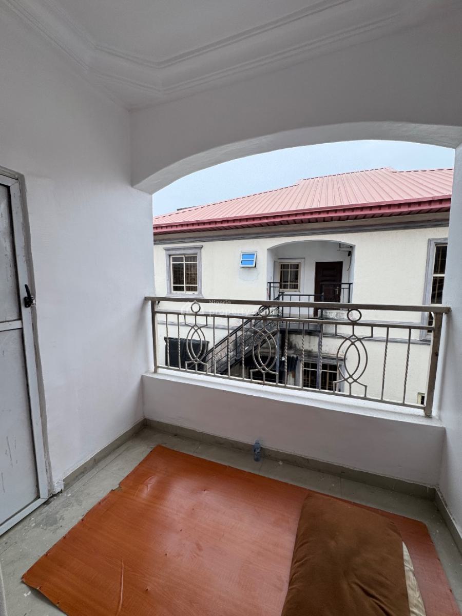 Lovely 2 Bedroom Flat + Balcony, Off Admiralty Way, Lekki Phase 1, Lekki, Lagos, Flat / Apartment for Rent