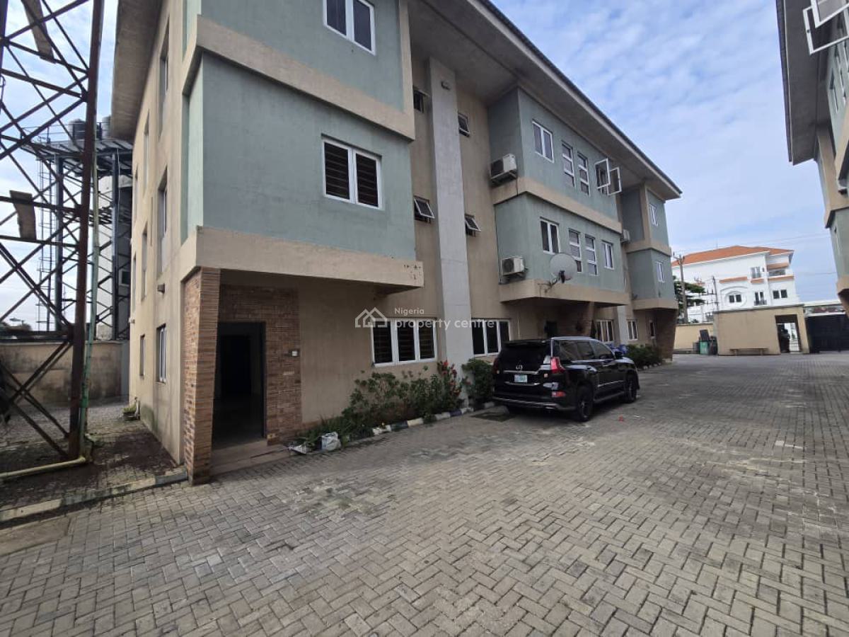 Nicely Finished & Serviced 4-bedroom Terrace Duplex with Bq, Lekki Phase 1, Lekki, Lagos, Terraced Duplex for Rent