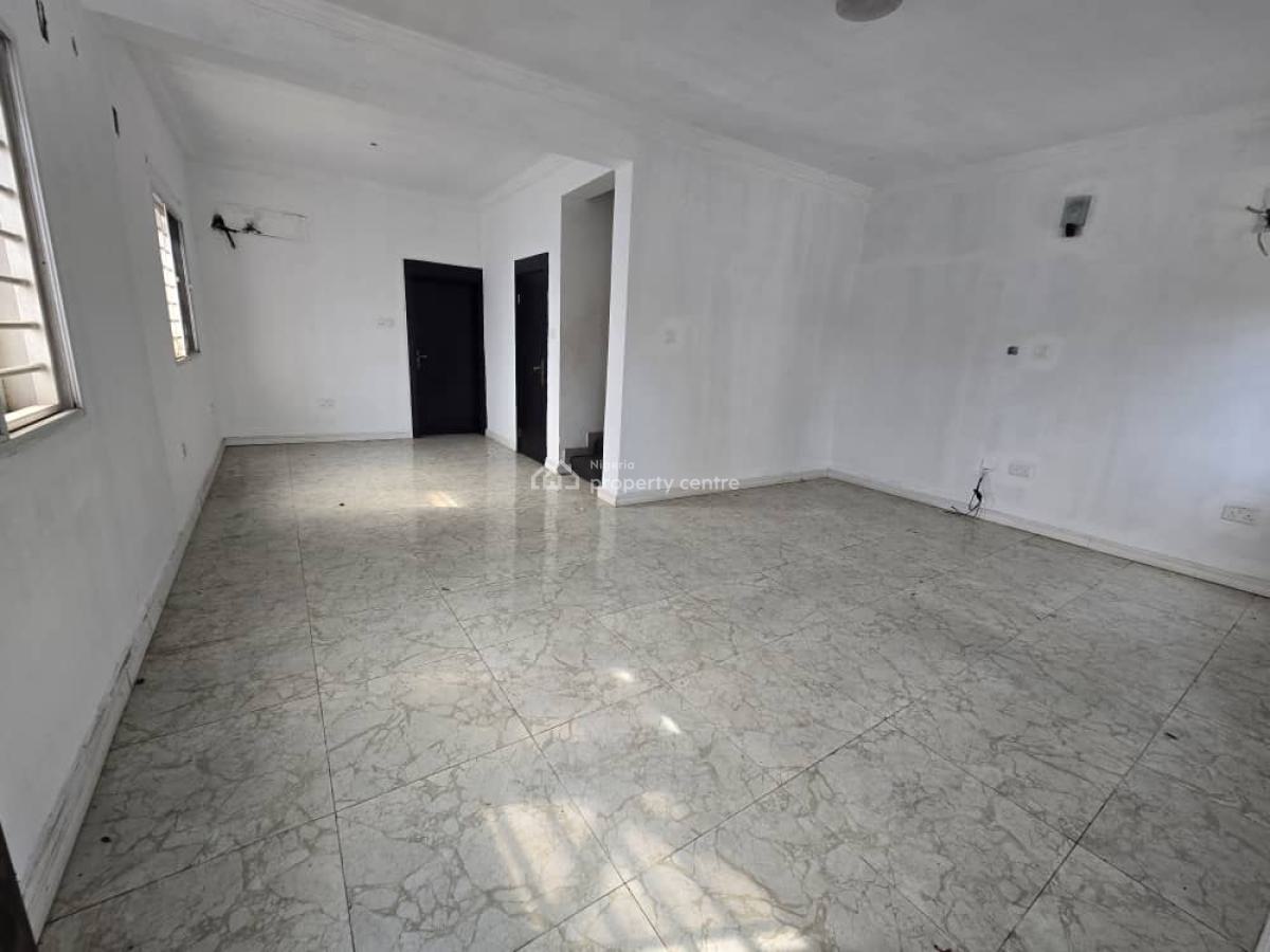 Nicely Finished & Serviced 4-bedroom Terrace Duplex with Bq, Lekki Phase 1, Lekki, Lagos, Terraced Duplex for Rent
