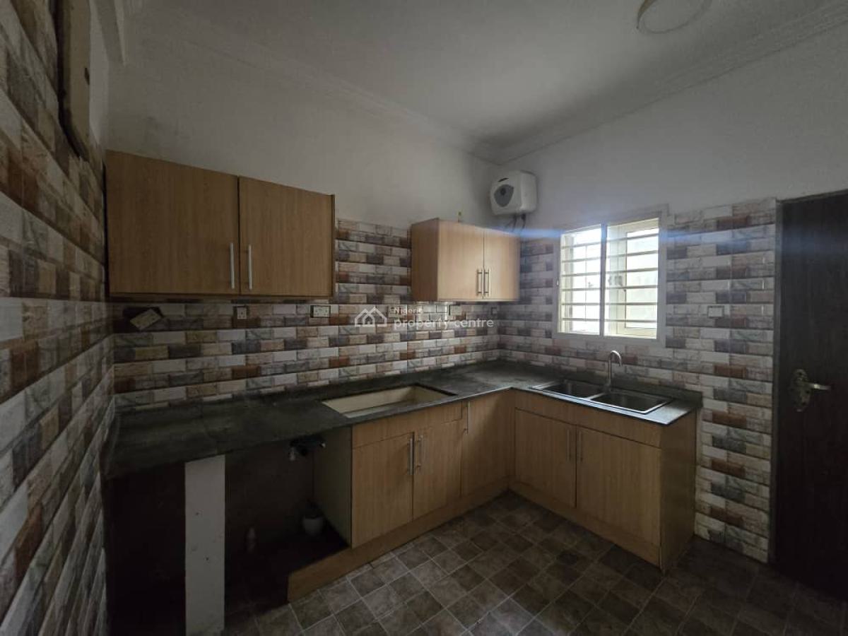 Nicely Finished & Serviced 4-bedroom Terrace Duplex with Bq, Lekki Phase 1, Lekki, Lagos, Terraced Duplex for Rent