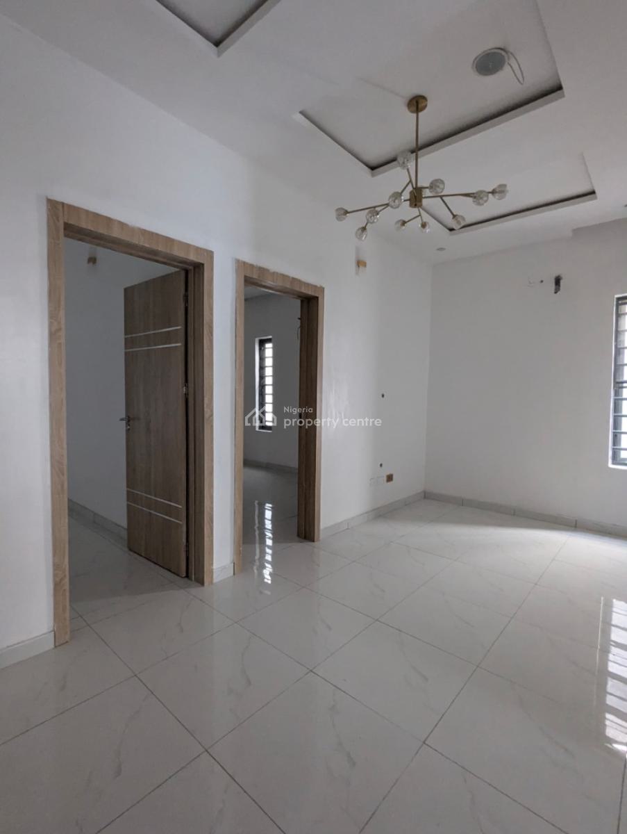 Close to The High Way 4-bedroom Peaceful Home with Bq, Chevron Alternative Route, Lekki Expressway, Lekki, Lagos, Semi-detached Duplex for Rent