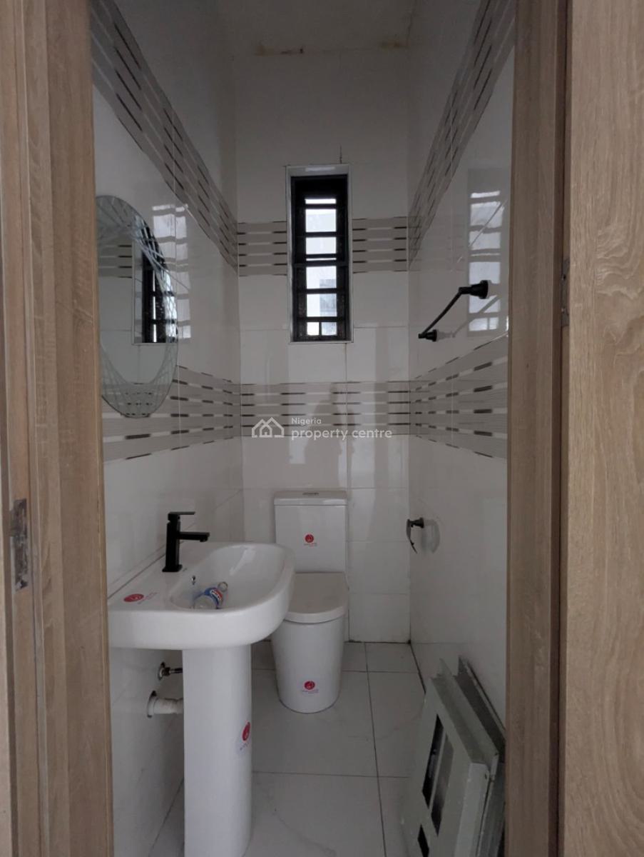 Close to The High Way 4-bedroom Peaceful Home with Bq, Chevron Alternative Route, Lekki Expressway, Lekki, Lagos, Semi-detached Duplex for Rent