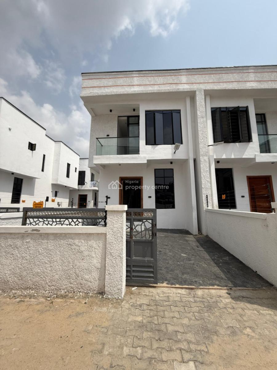 3 Bedrooms Semi-detached Duplex, Ikota Estate, Ikota, Lekki, Lagos, Semi-detached Duplex for Sale