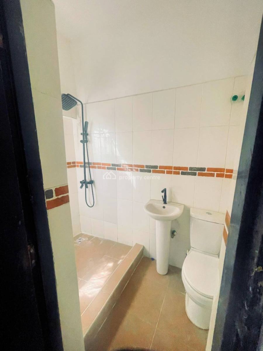 2 Bedroom Apartment - Available Immediately, 65 Ajiran Road, Agungi, Lekki, Lagos, Flat / Apartment for Rent