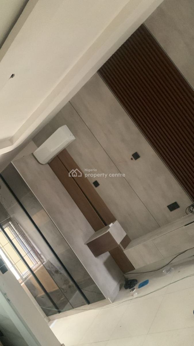 2 Bedrooms Apartments, Admiralty Way, Lekki Phase 1, Lekki, Lagos, Flat / Apartment for Sale