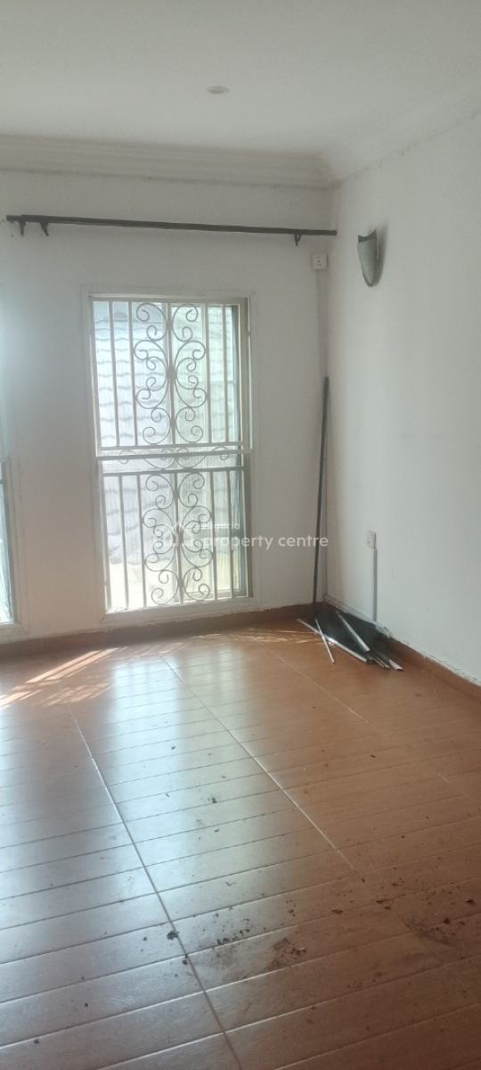 a Large Size Bedroom, Chevron Drive, Chevy View Estate, Lekki, Lagos, Self Contain (single Rooms) for Rent