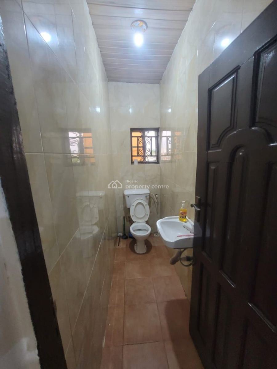 1-man Room, Abule Oja, Yaba, Lagos, Self Contain (single Rooms) for Rent