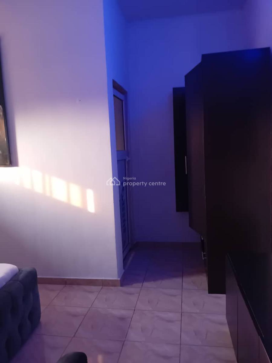 1-man Room, Abule Oja, Yaba, Lagos, Self Contain (single Rooms) for Rent