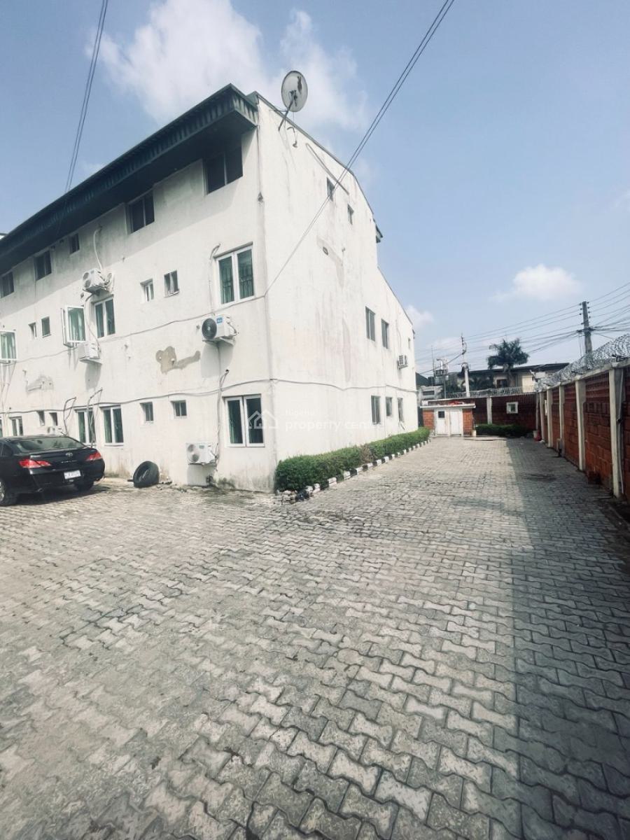 Flat Available for Occupancy, 65 Ajiran Road, Agungi, Lekki, Lagos, Mini Flat (room and Parlour) for Rent