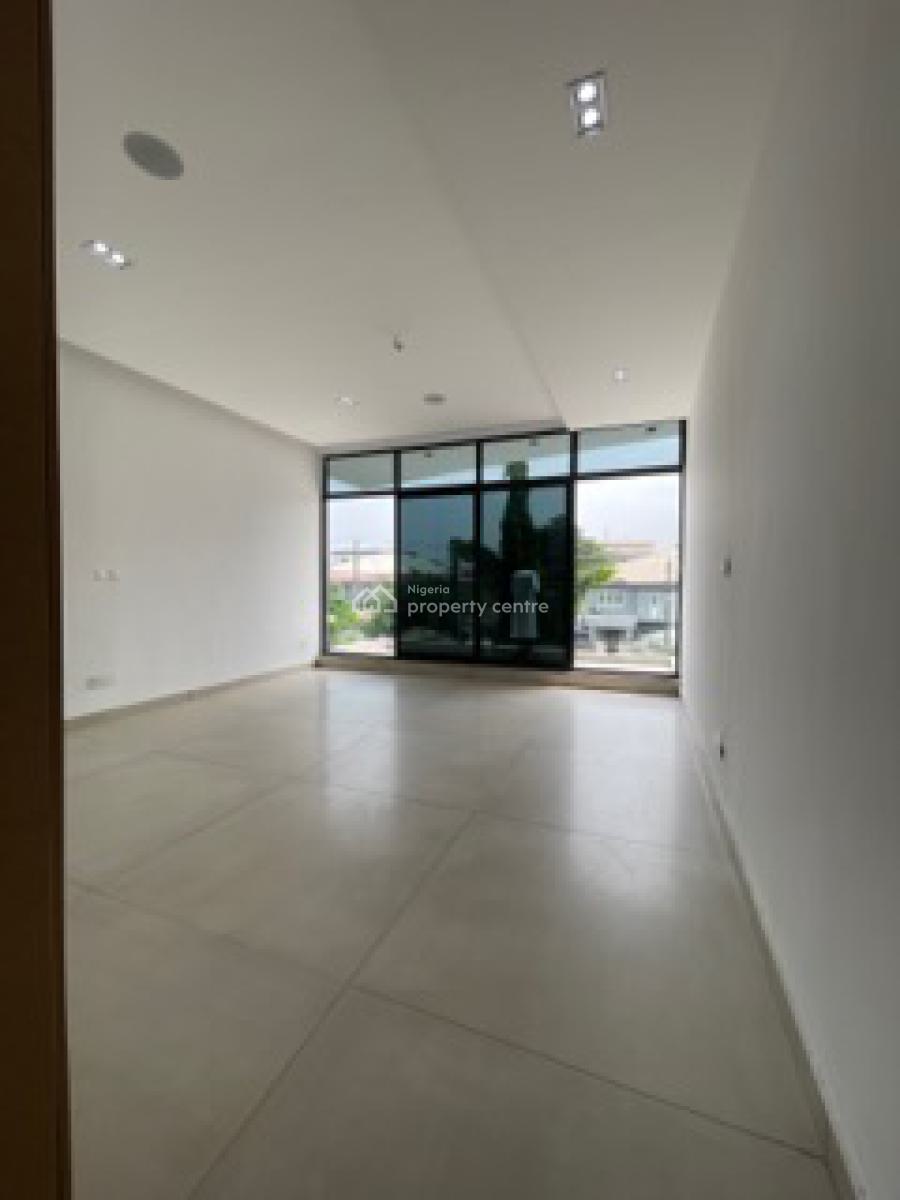 Spacious  5 Bedroom Fully  Detached Duplex with Rooftop, Pool, Gym, an, Lekki Phase 1, Lekki, Lagos, Detached Duplex for Sale