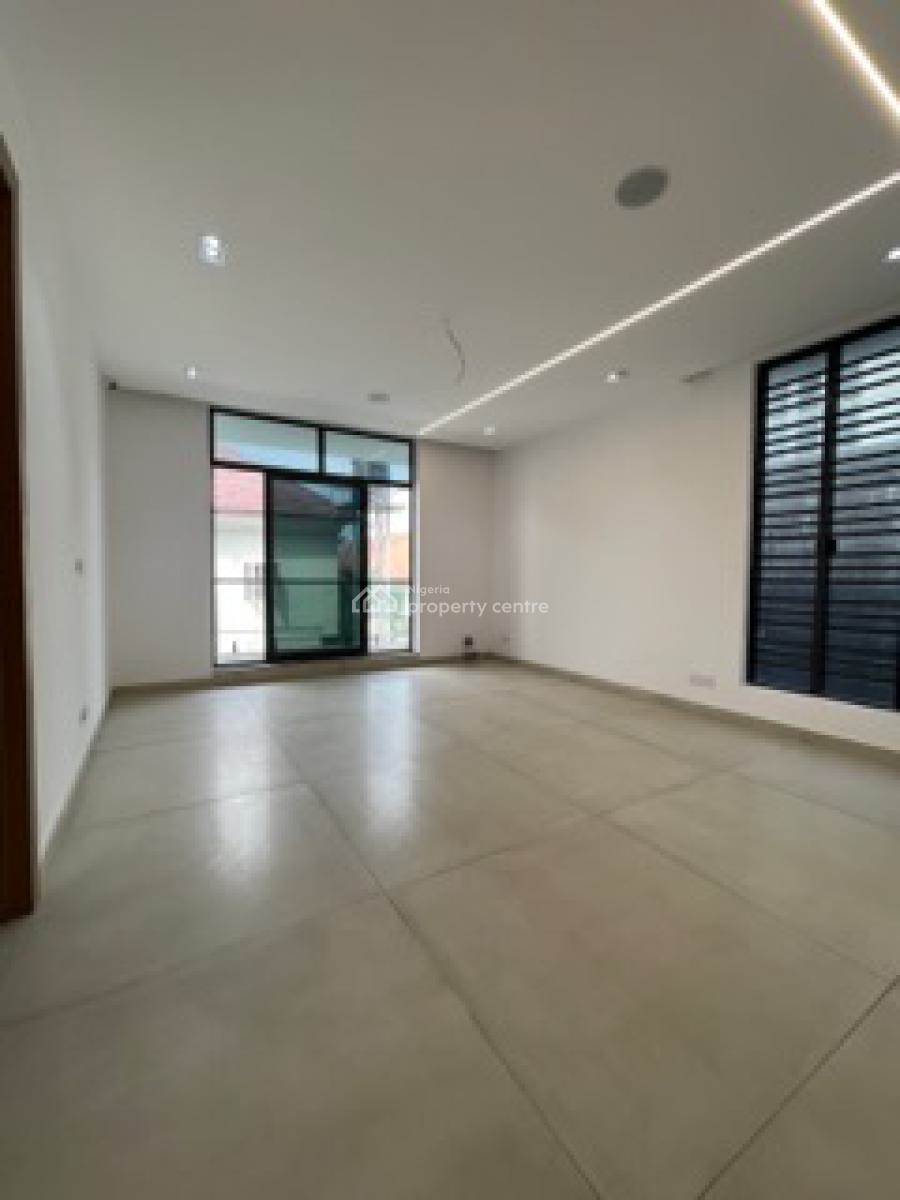 Spacious  5 Bedroom Fully  Detached Duplex with Rooftop, Pool, Gym, an, Lekki Phase 1, Lekki, Lagos, Detached Duplex for Sale