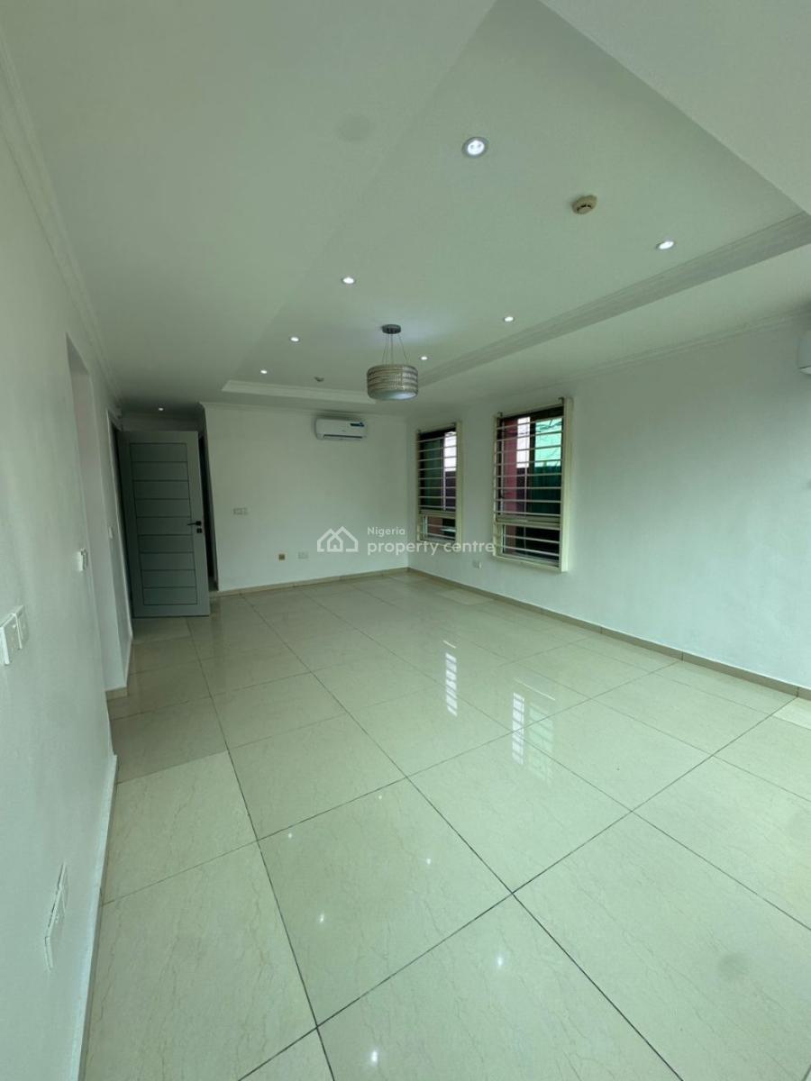 Well-maintained 2-bedroom Apartment with Swimming Pool, Old Ikoyi, Ikoyi, Lagos, Flat / Apartment for Rent