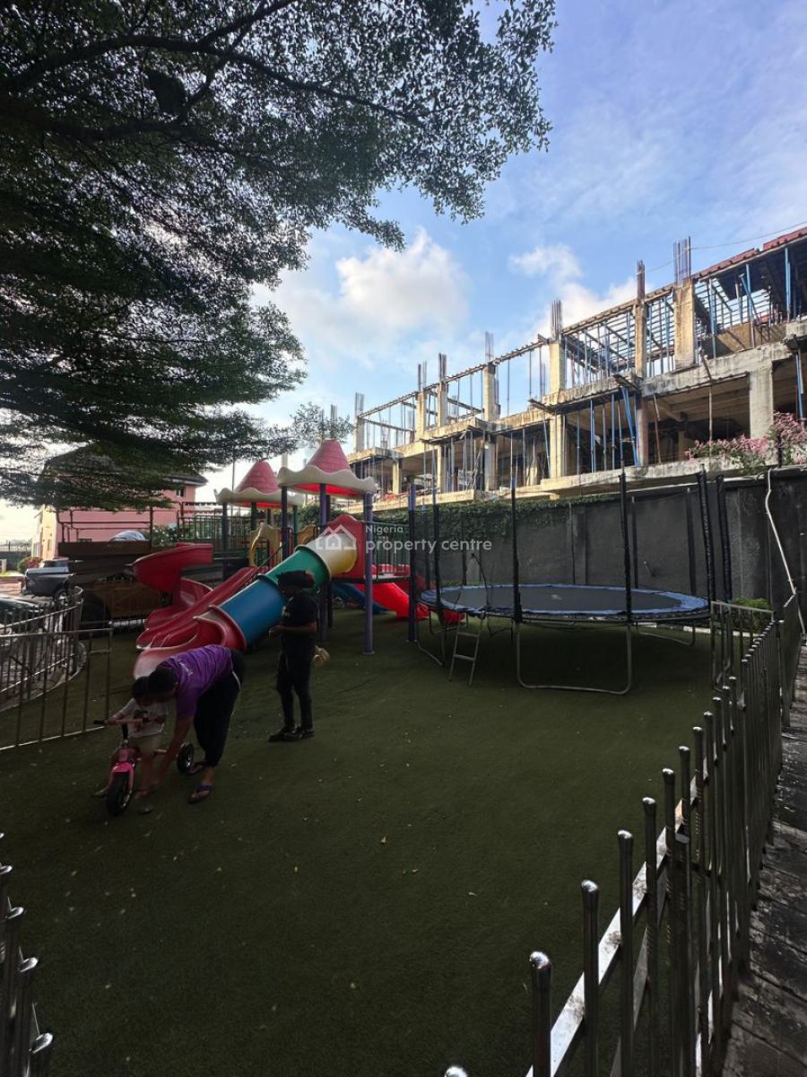 Well-maintained 2-bedroom Apartment with Swimming Pool, Old Ikoyi, Ikoyi, Lagos, Flat / Apartment for Rent