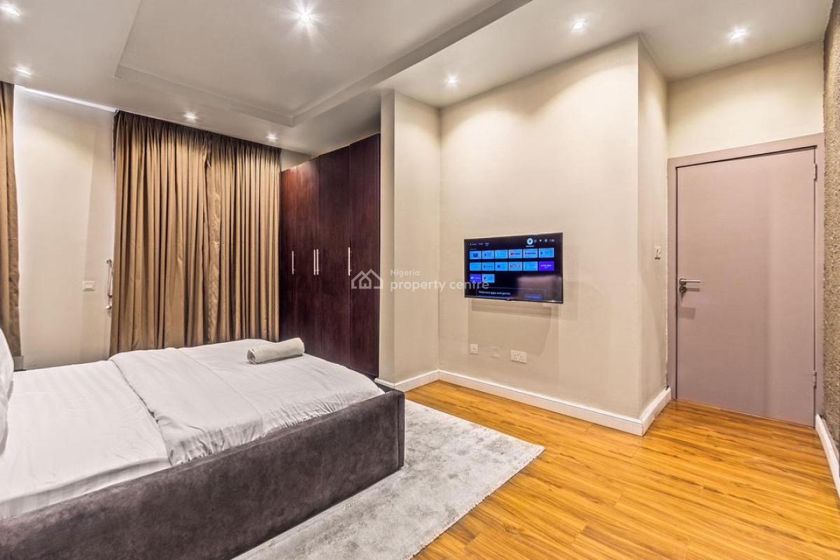 Luxurious 2 Bedroom Apartment with a Private Cinema, Lekki Phase 1, Lekki, Lagos, Flat / Apartment for Rent