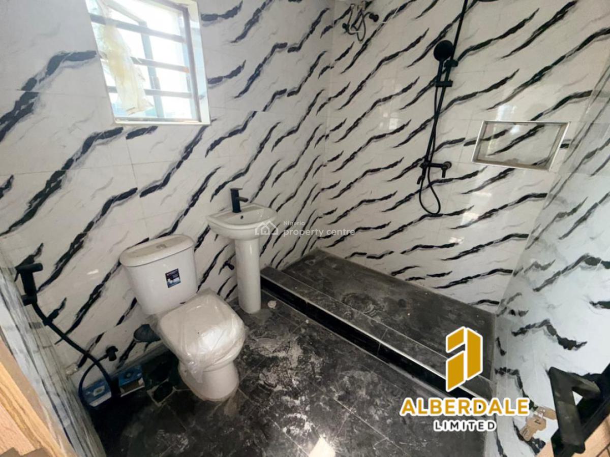 Modern 2-bedroom Apartment, Yaba, Lagos, Flat / Apartment for Sale