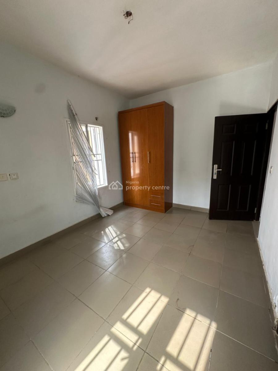 Well Finished 2 Bedroom Flat, Gwarinpa Extension, Gwarinpa, Abuja, Flat / Apartment for Rent