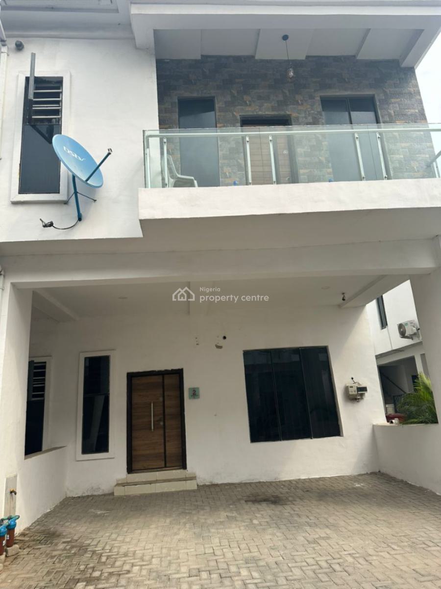 Single Room Downstairs with Swimming Pool Facilities, Orchid Road, Lekki, Lagos, Self Contain (single Rooms) for Rent