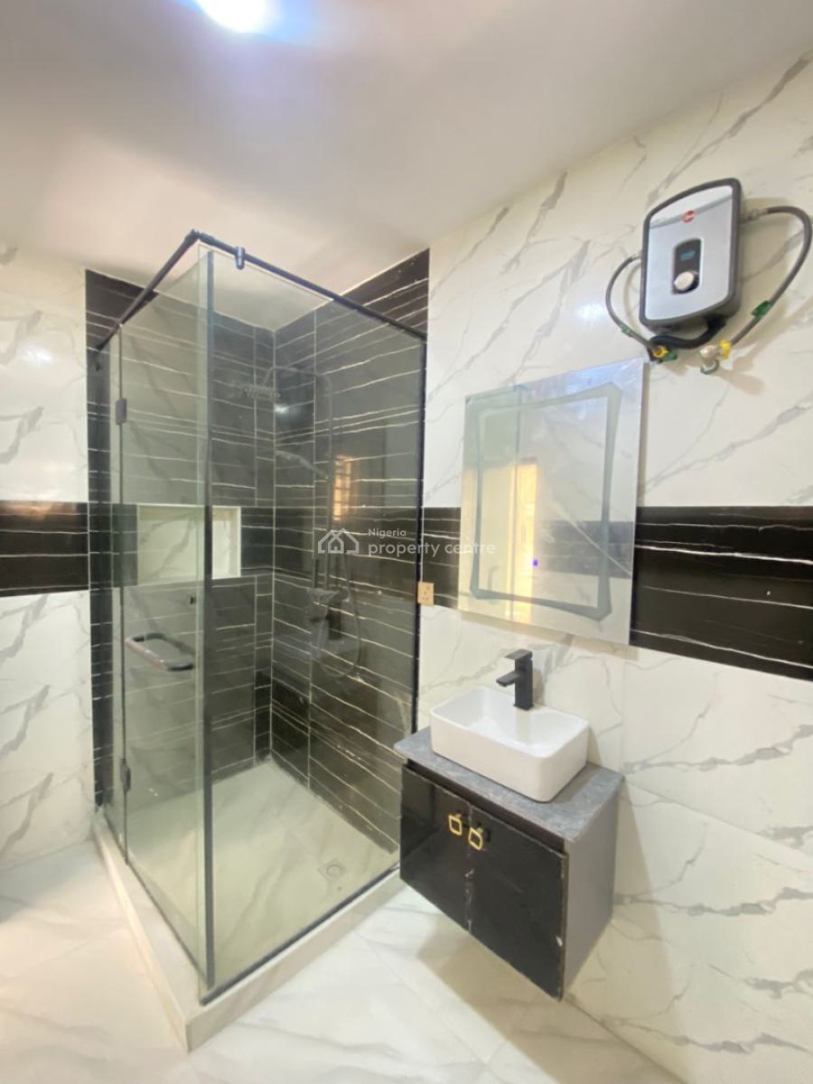 Brand New 2 Bedroom Apartment with Bq, Lekki Phase 1, Lekki, Lagos, Flat / Apartment for Rent