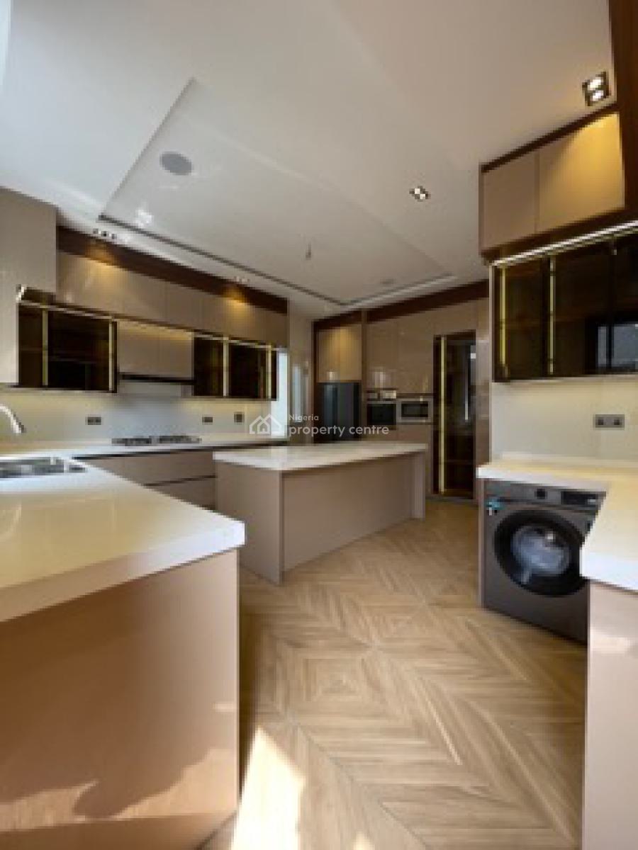 Spacious  5 Bedroom Detached Duplex with Bq & Swimming Pool, Lekki Phase 1, Lekki, Lagos, Detached Duplex for Sale