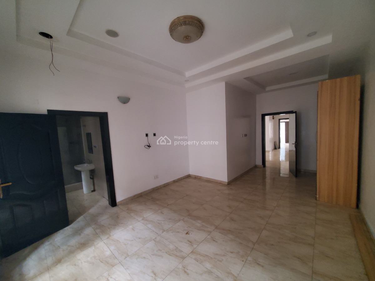 Standard Four Bedrooms Semi-detached Duplex Plus Room Bq, Whiteoak Estate, Ologolo, Lekki, Lagos, Semi-detached Duplex for Rent