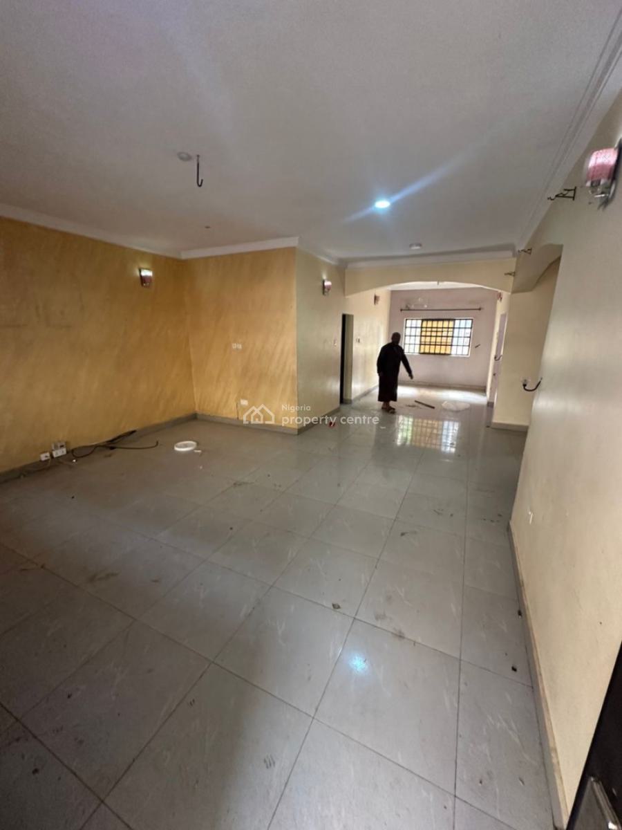 Spacious 2 Bedroom Flat in a Good Environment, Extension 3, Fo1 Layout, Kubwa, Abuja, Flat / Apartment for Rent