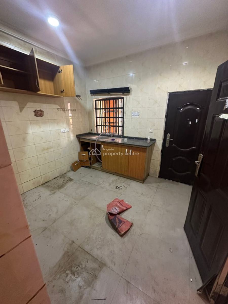 Spacious 2 Bedroom Flat in a Good Environment, Extension 3, Fo1 Layout, Kubwa, Abuja, Flat / Apartment for Rent